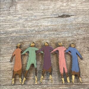 Multicolor Silhouette Brooch